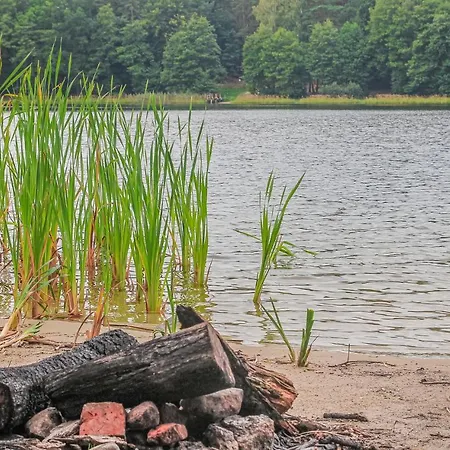 Cozy In Stara Dobrzyca With Wifi