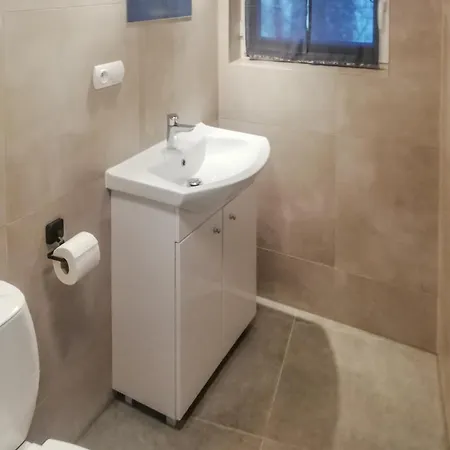 Cozy In Stara Dobrzyca With Wifi بيت للعطل Stara Dobrzyca